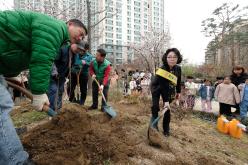제81회 식목일 기념 릴레이 정원만들기 행사-국화정원 12