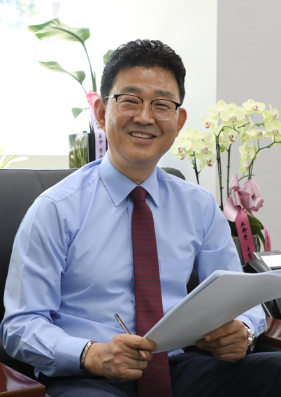 김성희 행정건설위원회 위원장